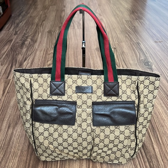 A202 - ๐ฏ% authentic Gucci shoulder bag - Picture 3 of 16